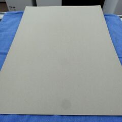 お値下げ！新品未使用品 白ボール紙 100枚入 工作用紙  ボール紙 絵画 台紙 厚紙  文具 西岡店の画像