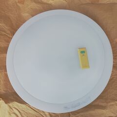 シーリングライト（蛍光灯タイプ）1100円で販売！