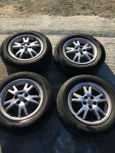 トヨタ　プリウス　タイヤホイール ４本 セット　195/65R15