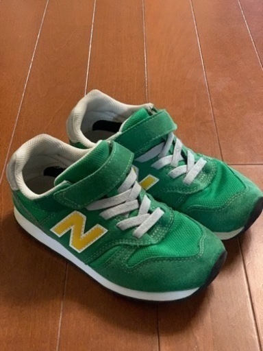 【new balance】子供用スニーカー19cm