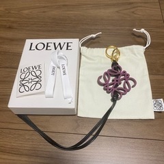 LOEWE 美品　ロエベ アナグラムチャーム