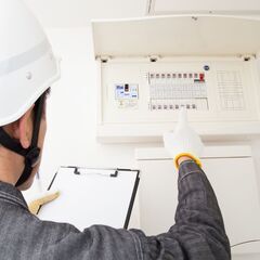 総合職(電気工事、営業)で、自分に合った業務を一緒にこなしていき...
