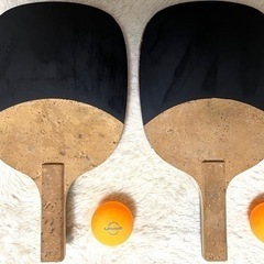 (お取引き中) 卓球のラケットx2 (ボール2個付き)の画像