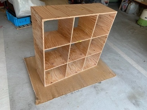 オーダー出来る合板で製作する収納ラック