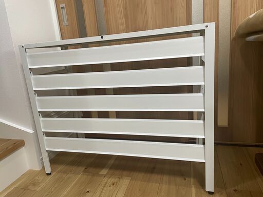 【新品、値相談可、3台在庫あり】山善 エアコン室外機カバー アルミエアコンカバー ホワイト KAAC-90E