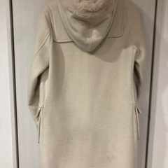Another Edition ホワイトダッフルコートの画像