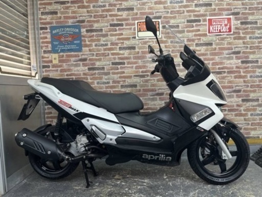 【クラス最速高年式イタリアンビッグスクーター！予備検査付お買い得！エンジン静！絶好調美車】Aprilia SR MAX 300 アプリリア 【動画有】