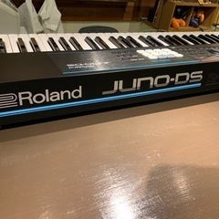 値下げ  ROLAND JUNO-DS76 【純正ケース付】76鍵シンセサイザー