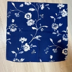 IKEA クッション　カバー 2枚の画像