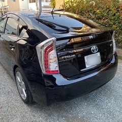 30プリウス後期　人気のブラックの画像