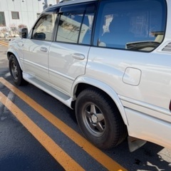 トヨタ　ランクル100 HDJ101 デフロックつきの画像