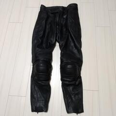 美品 PLICANA プリカーナ インナーニーパッド付 レザーツーリングパンツ PLICANA】プリカーナ レザーパンツ