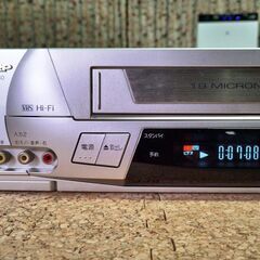 VHSビデオカセットレコーダーの画像