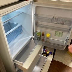 238L 2018年製AQUAノンフロン冷凍冷蔵庫3ドア