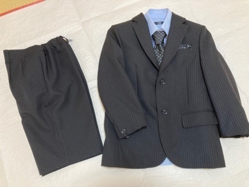 新品同様　130サイズ男児フォーマルスーツ5点セット　七五三、入学式 卒園式