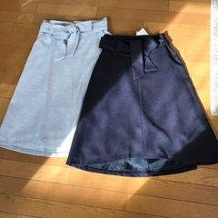 ダグ付きレディーススーツの画像