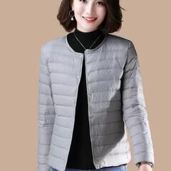 すごく軽い ダウンジャケットの画像