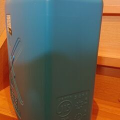 年末までに売り切り希望【美品】灯油タンク18ℓとポンプ受けのセットの画像