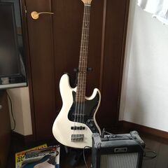 無料・ベース、アンプ、本など