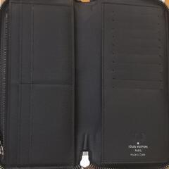 LOUIS VUITTON ジッピーウォレット・ヴェルティカル
