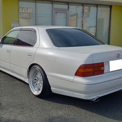 【コミコミ価格】セルシオ　クルーズコントロール　エアサスペンション　前２脚パワーシート　革巻きステアリング　木目調パネル　電格ミラー　ミラーヒーター　キーレス♪0896の画像