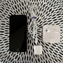 IphoneSE/第二世代/128GB/ブラック/シムフリー