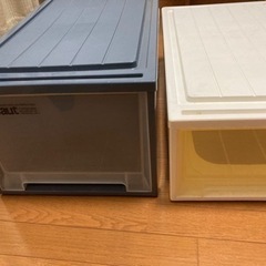 早い者勝ち！カラーボックス　2つの画像