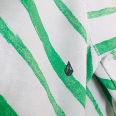 ボルコム　ジップアップパーカ　リバーシブルの画像
