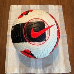 ナイキ　サッカーボール　サイズ4 