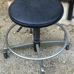 丸椅子　昇降シリンダーokの画像