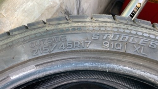 商談中　ナンカン　215/45-17 4本