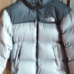 ノースフェイスダウンジャケット　シルバー　サイズM