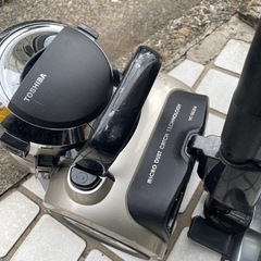 2015年製 東芝 掃除機 VC-SG314の画像