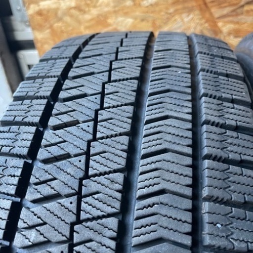 超極上タイヤ　BRIDGESTONE ブリヂストン　ブリジストン　VRX2 205/55R16 スタッドレス タイヤ　2018年製　1