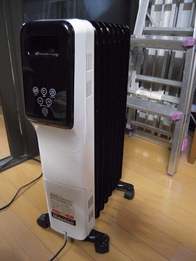 オイルヒーター（１ヶ月使用の美品、マイコン式、スリーアップ社製、説明書あり）