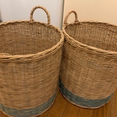 ラタンバスケット（大）2つ　中古