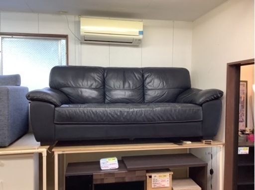 【リサイクルサービス八光　田上店　配達・設置OK】3人掛けソファー　革製　ブラック