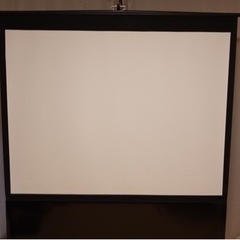 プロジェクタースクリーン 72インチ 自立式床置き型 携帯型ロー...