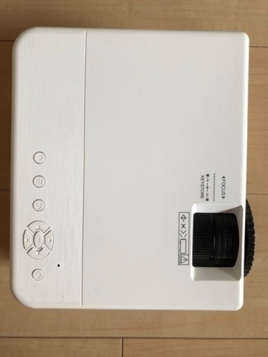新品！プロジェクター　100インチスクリーン付