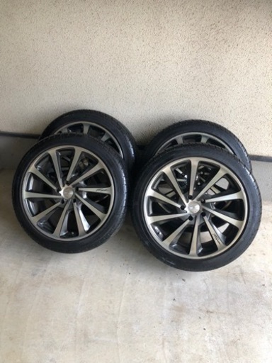 値下げ中11/19 19インチ　タイヤ（ほぼ新品）　ホイール　ロクサーニテンペストタービン