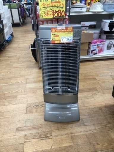 値下げしました★K101★ダイキン製★2015年製遠赤外線電気ヒーター★３カ月間保証付き