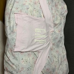 GAPのピンクのトレーナー