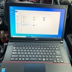富士通　ノートPC※手渡しのみ
