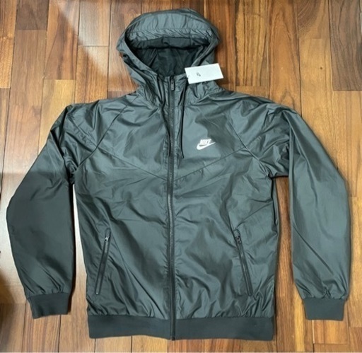 新品未使用タグ付き　NIKE ナイキ　ジャケット　黒　Lサイズ