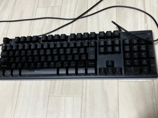 キーボード、マウス、パソコン本体