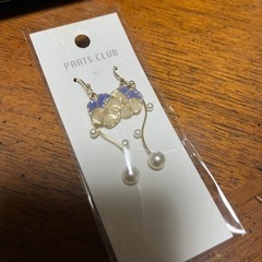 ビオラとパールのゆらゆらピアス　ハンドメイド