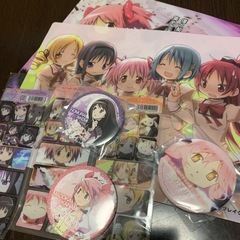 まどマギ　クリアファイル　缶バッジ
