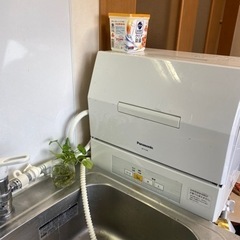 パナソニック Panasonic 電気食器洗い機 NP-TCM4-w 2019の画像
