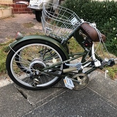 ２０インチ　折り畳み自転車　グリーン
