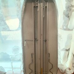  軽量 スタンド式 アイロン台 グレー 約W82XD37XH38~78cm  高さ調節  スチールメッシュ構造の画像
